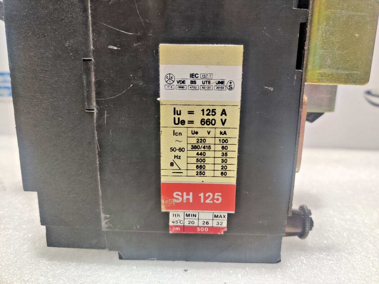 ABB SACE SH125 Circuit Breaker Iu= 125A Ue= 660V SH 125
