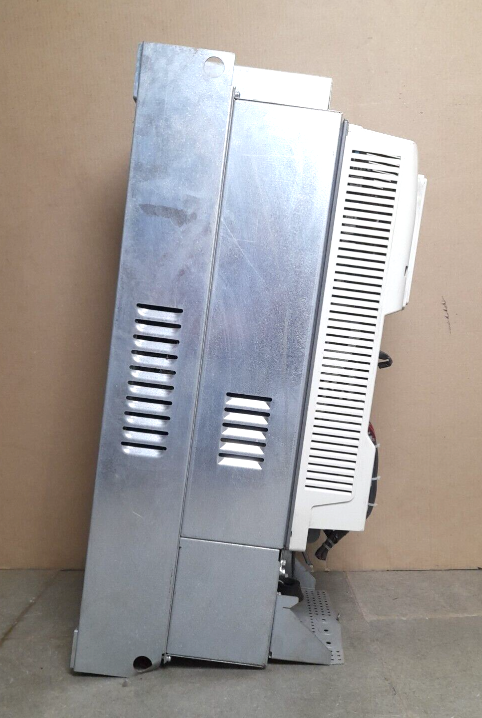 ABB ACS800-U11-0025-5 Drive ACS800 68404819 Rev E ACS800U1100255