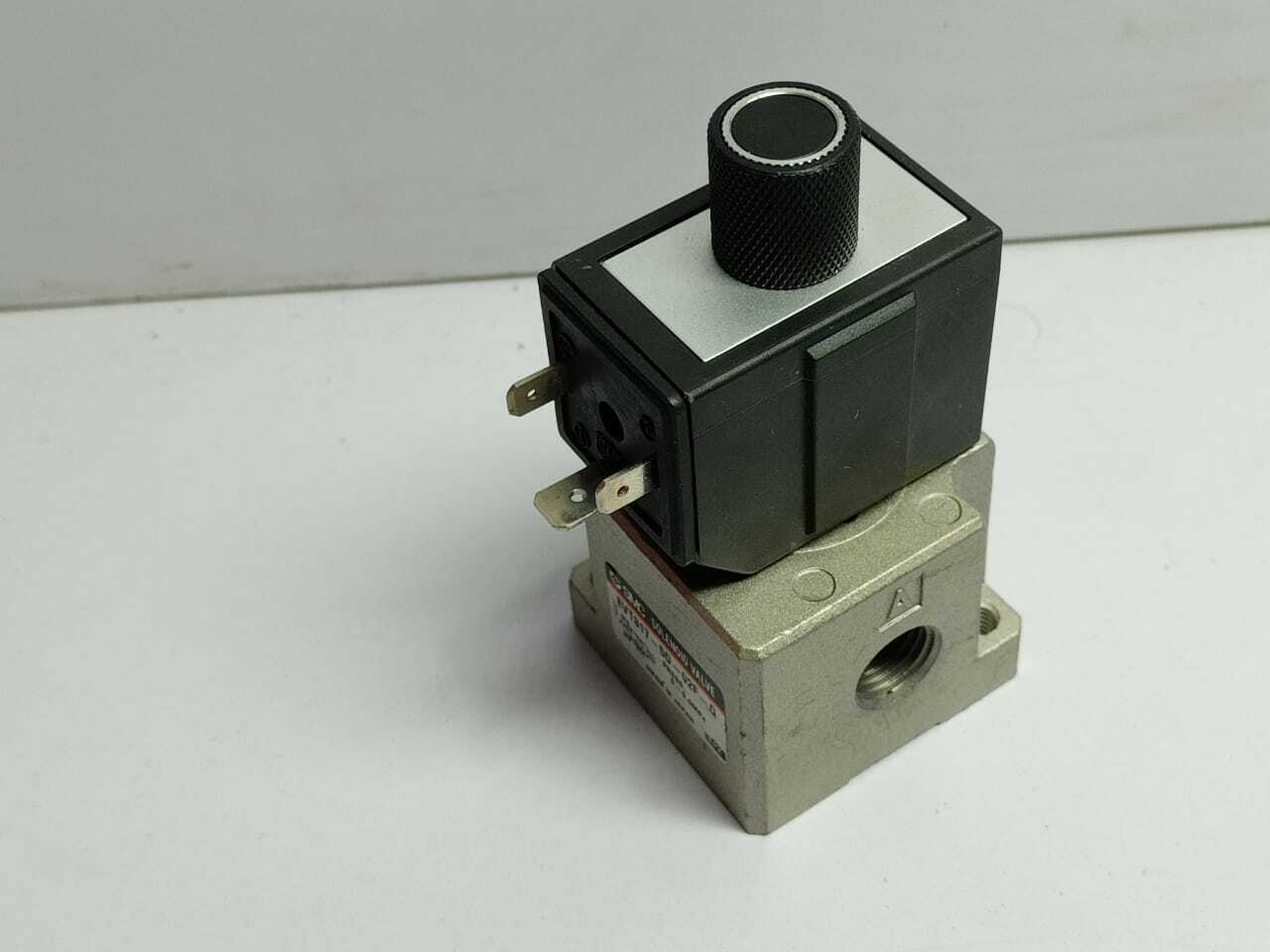 SMC EVT317-5D-02F-Q Solenoid Valve Press 0-0.9MPa