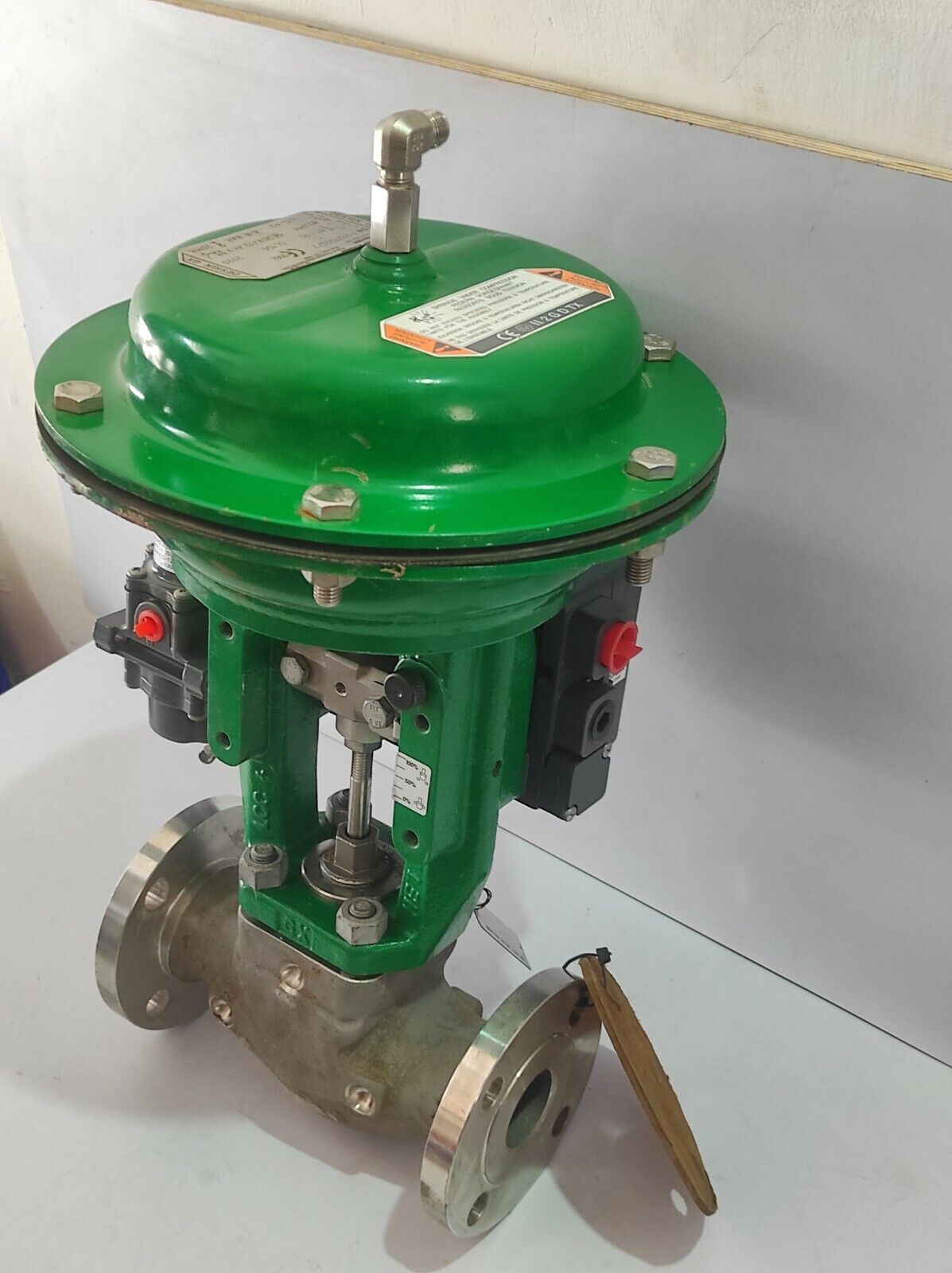 Fisher Design GX NPS 1 1/2 CL150 2020 225-A3 GX Control Valve And Actuator Syste