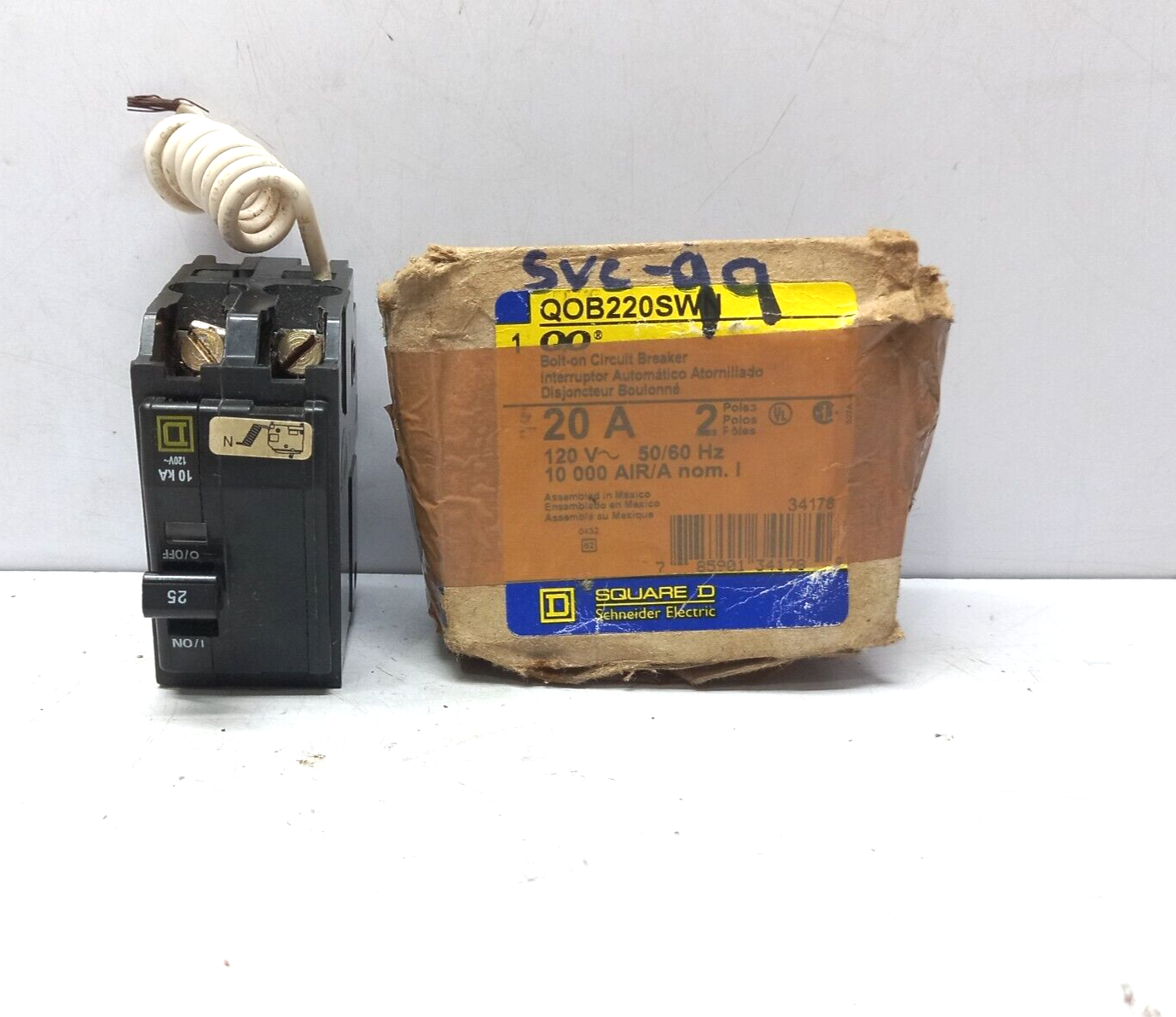 Square D QOB220SW Bolt-On Circuit Breaker 2P 20A 120V 50/60Hz Schneider Electric