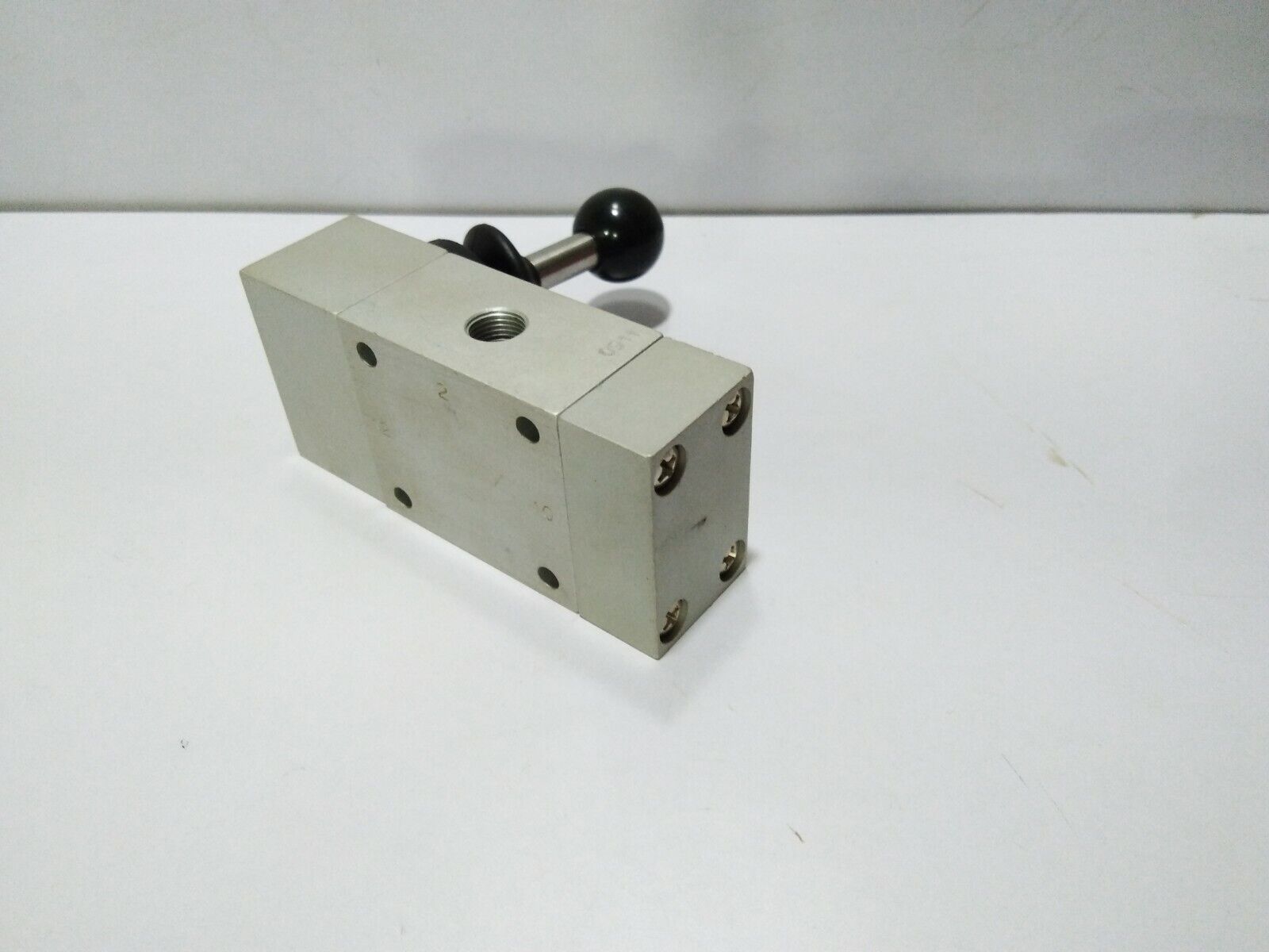 AIRTEC HF-18-310 HAND LEVER VALVE 3/2 WAY VALVE HF18310