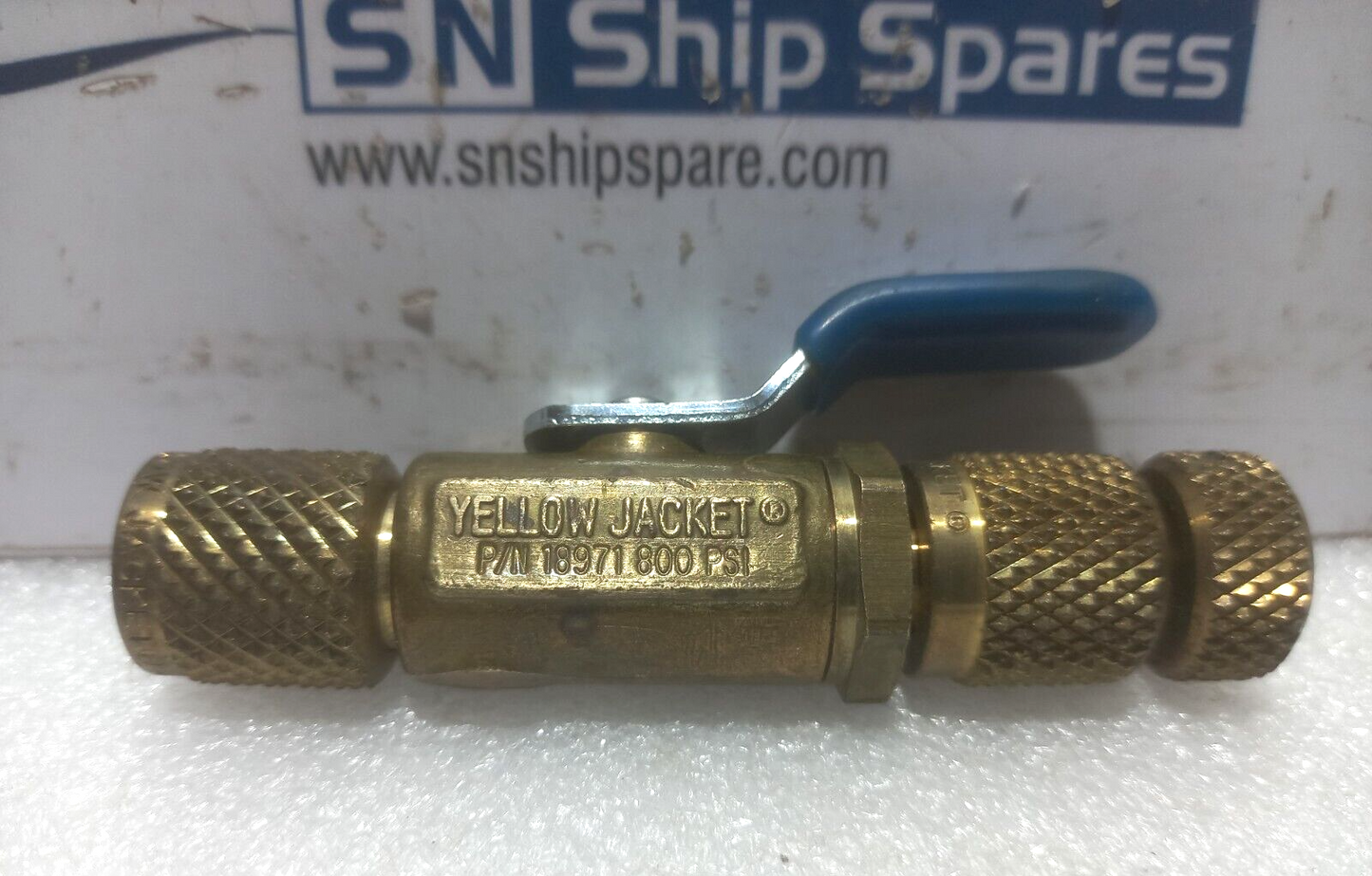Yellow Jacket 18971 Vacuum/Charge Valve With Out Side port 800Psi