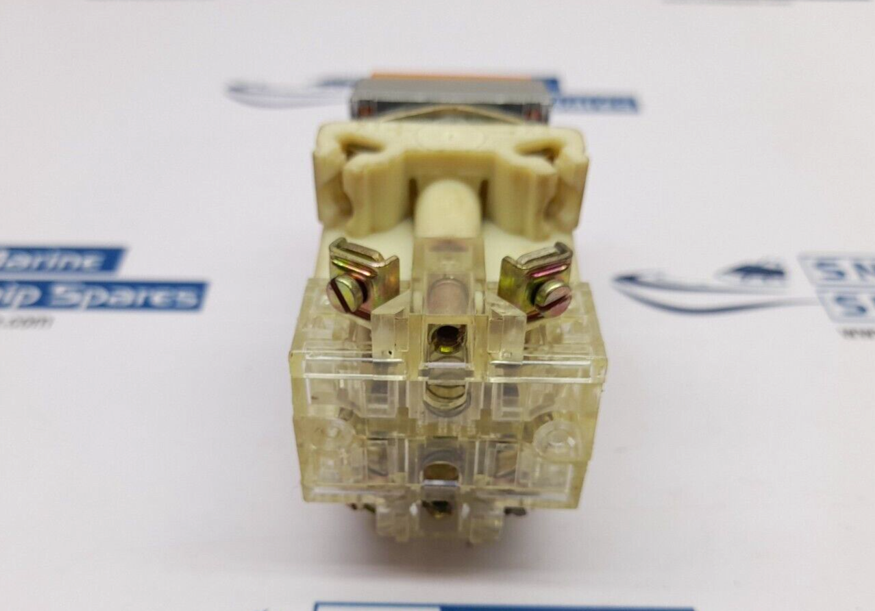 Square D 9001KM35 Pushbutton Pilot Light SER.H 24-28V AC-DC 9001KA-3G